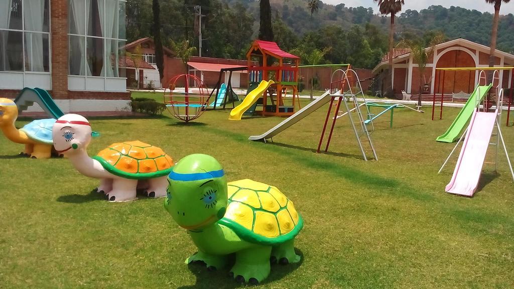 Hotel Villa Monarca Inn Zitacuaro Ngoại thất bức ảnh