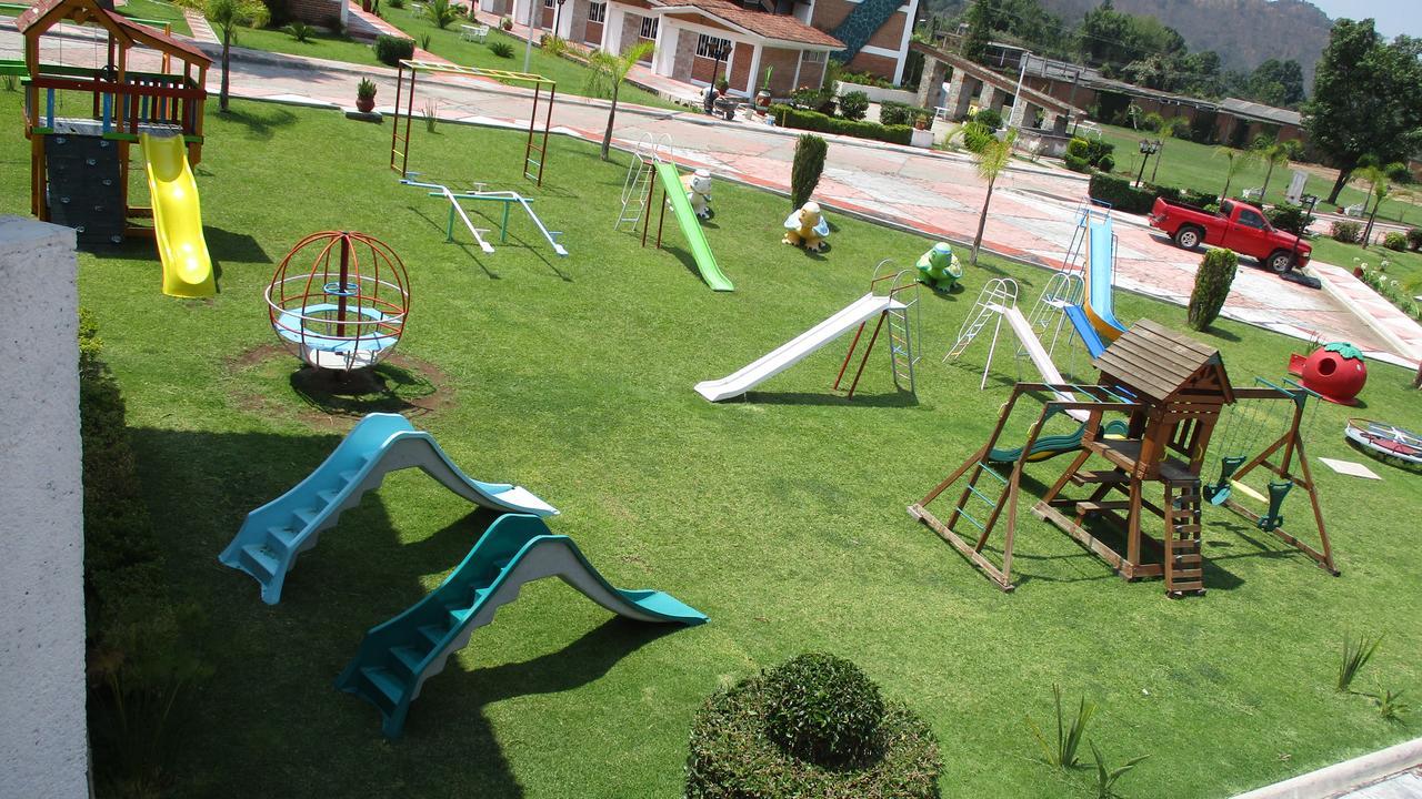 Hotel Villa Monarca Inn Zitacuaro Ngoại thất bức ảnh