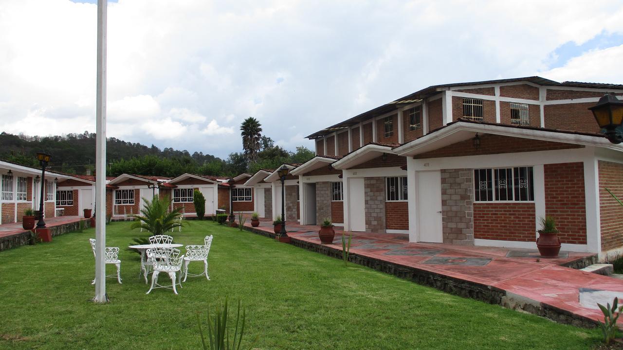 Hotel Villa Monarca Inn Zitacuaro Ngoại thất bức ảnh