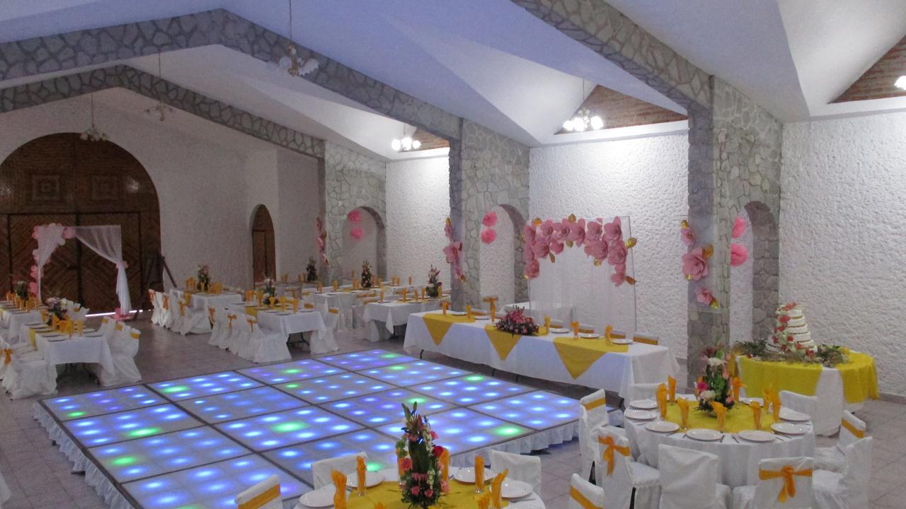 Hotel Villa Monarca Inn Zitacuaro Ngoại thất bức ảnh