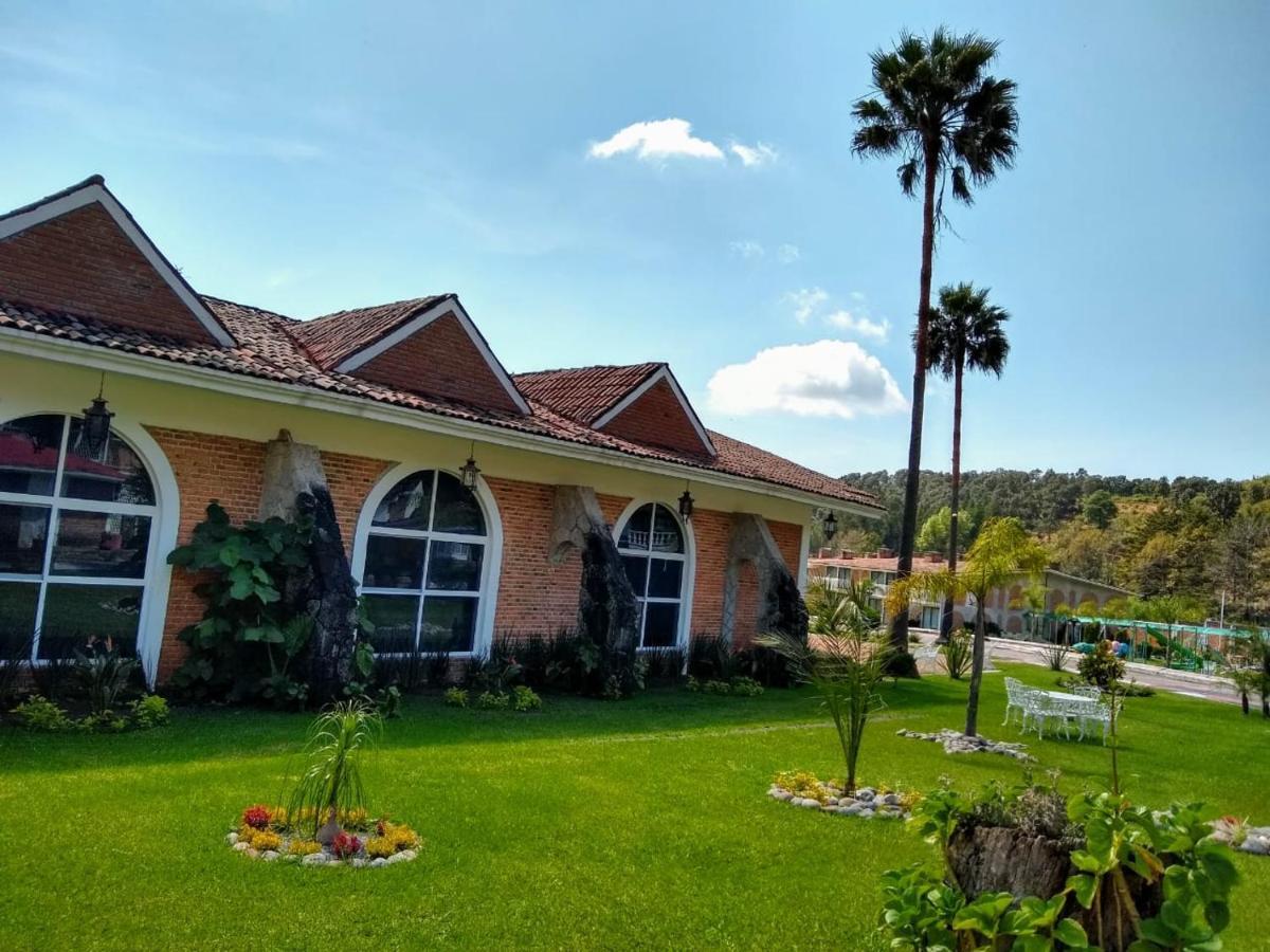 Hotel Villa Monarca Inn Zitacuaro Ngoại thất bức ảnh