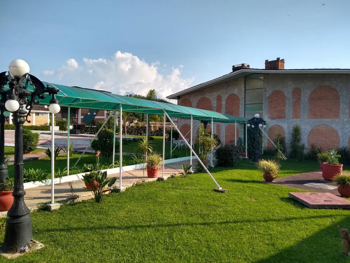 Hotel Villa Monarca Inn Zitacuaro Ngoại thất bức ảnh