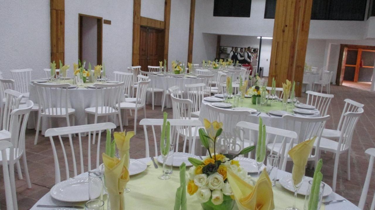Hotel Villa Monarca Inn Zitacuaro Ngoại thất bức ảnh